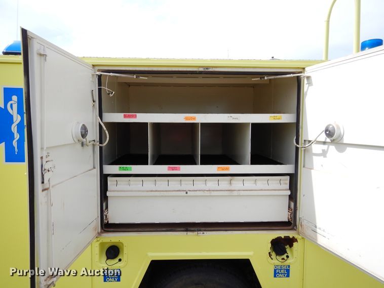 image for item FK9751 1991 Ford F350 utility bed pickup truck