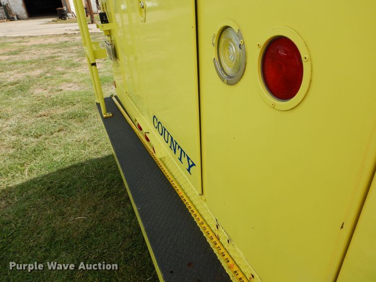 image for item FK9751 1991 Ford F350 utility bed pickup truck