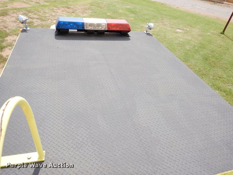 image for item FK9751 1991 Ford F350 utility bed pickup truck