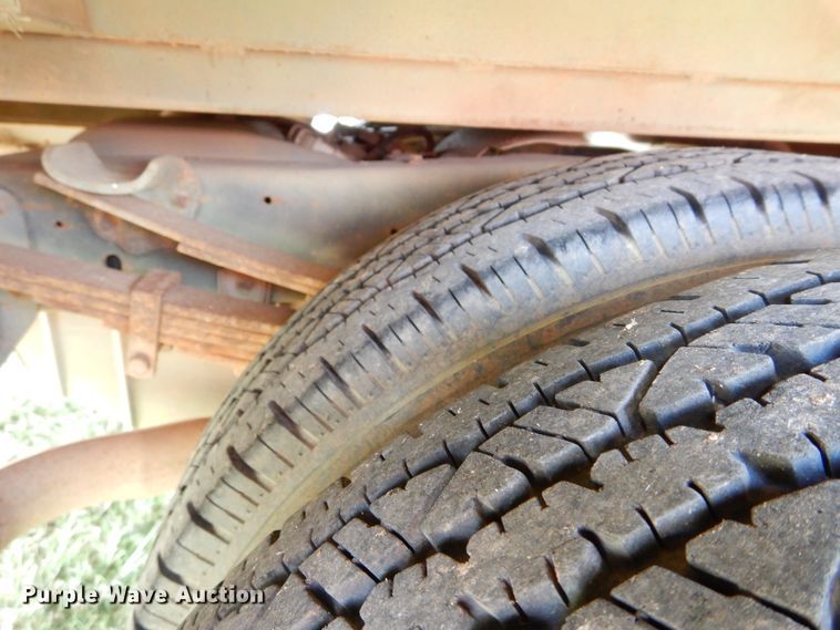 image for item FK9751 1991 Ford F350 utility bed pickup truck