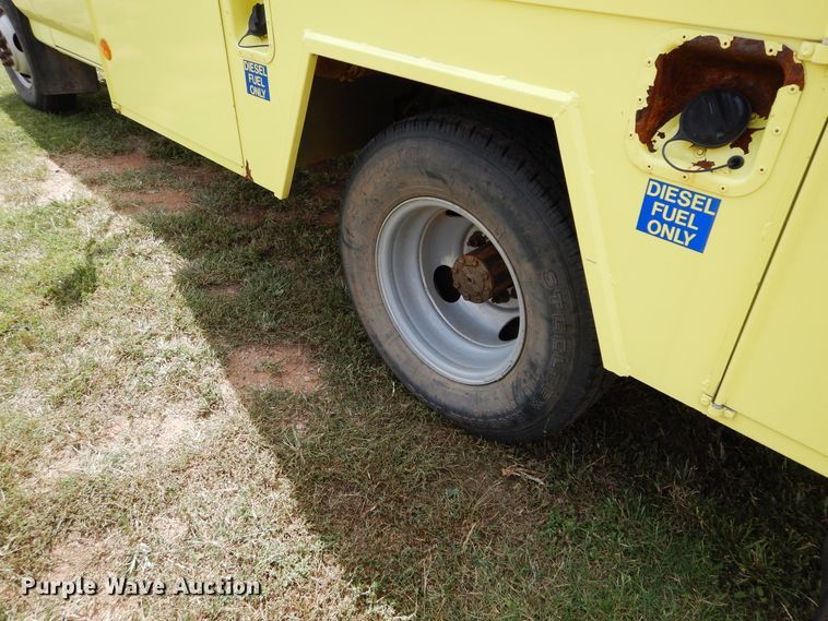 image for item FK9751 1991 Ford F350 utility bed pickup truck