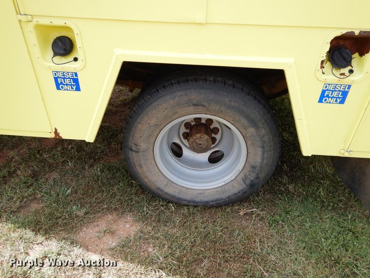 image for item FK9751 1991 Ford F350 utility bed pickup truck