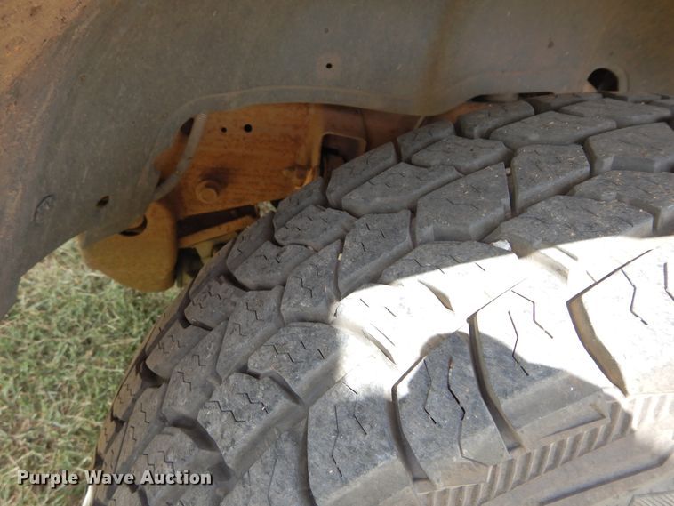 image for item FK9752 2003 Chevrolet Silverado 1500 pickup truck