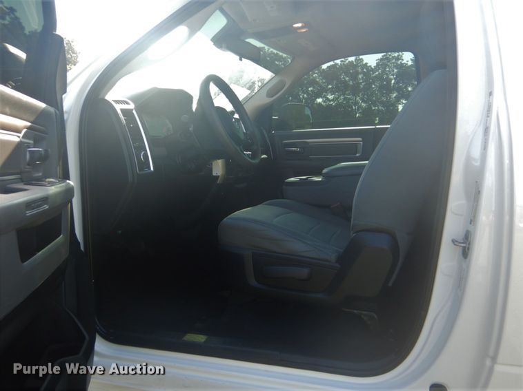 image for item FT9461 2014 Dodge Ram 4500HD SLT truck cab and chassis