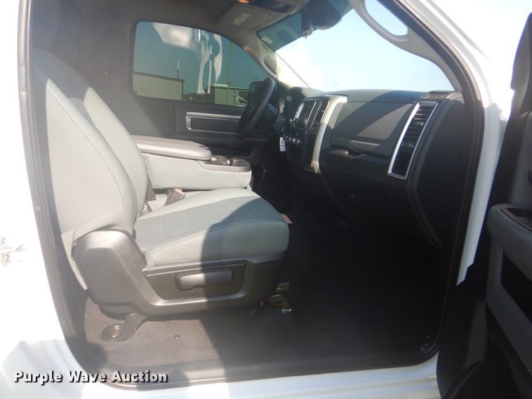 image for item FT9461 2014 Dodge Ram 4500HD SLT truck cab and chassis