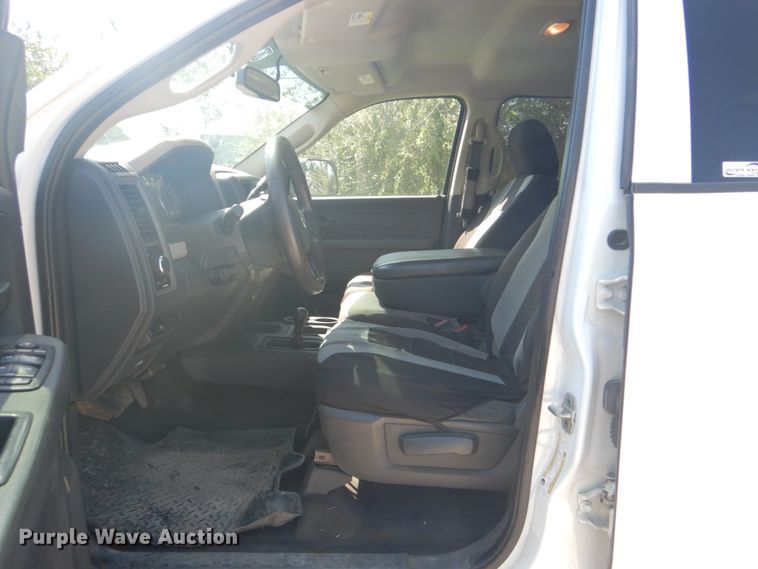 image for item FT9479 2012 Dodge Ram 3500 Crew Cab pickup truck