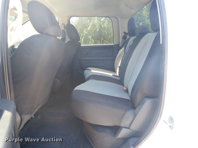 image for item FT9479 2012 Dodge Ram 3500 Crew Cab pickup truck