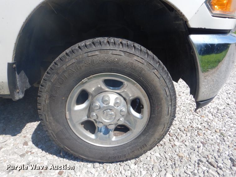 image for item FT9479 2012 Dodge Ram 3500 Crew Cab pickup truck