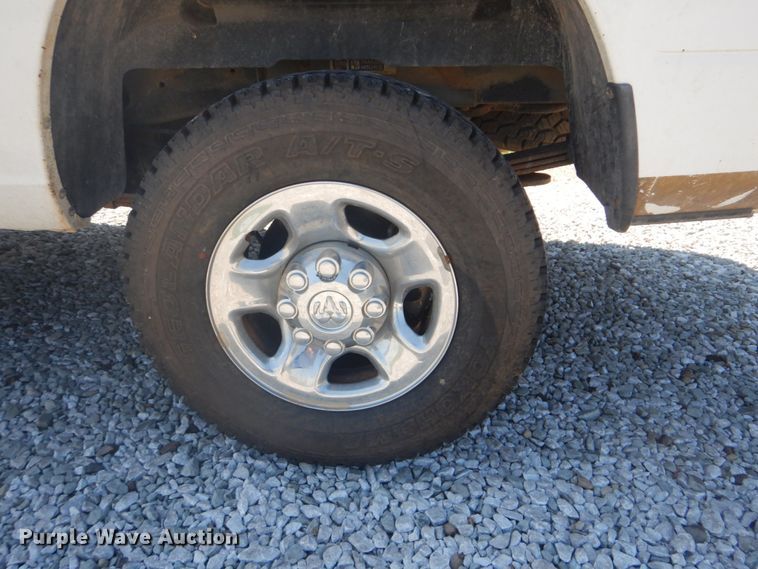 image for item FT9479 2012 Dodge Ram 3500 Crew Cab pickup truck
