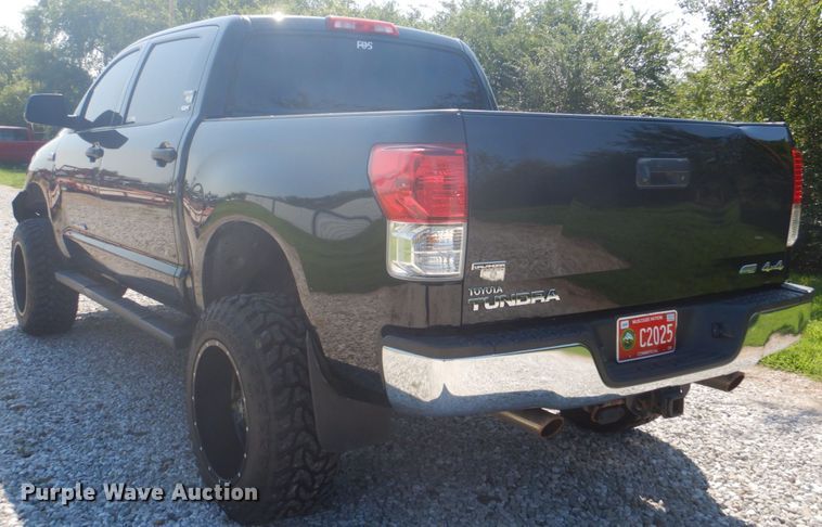 image for item FT9480 2013 Toyota Tundra Crew Max pickup truck