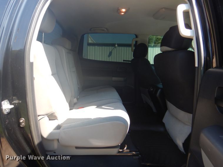 image for item FT9480 2013 Toyota Tundra Crew Max pickup truck