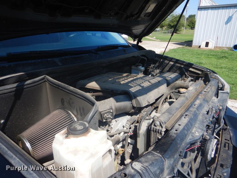 image for item FT9480 2013 Toyota Tundra Crew Max pickup truck