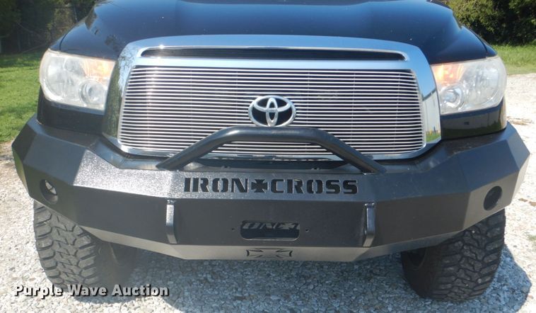 image for item FT9480 2013 Toyota Tundra Crew Max pickup truck