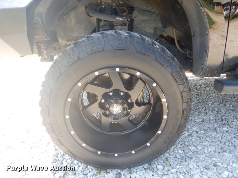 image for item FT9480 2013 Toyota Tundra Crew Max pickup truck