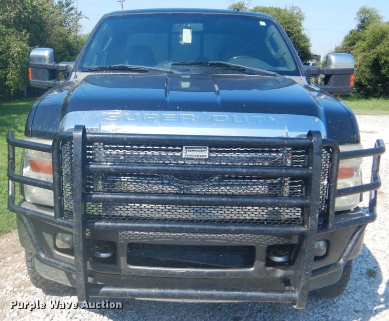 image for item FT9481 2008 Ford F250 Super Duty Crew Cab pickup truck