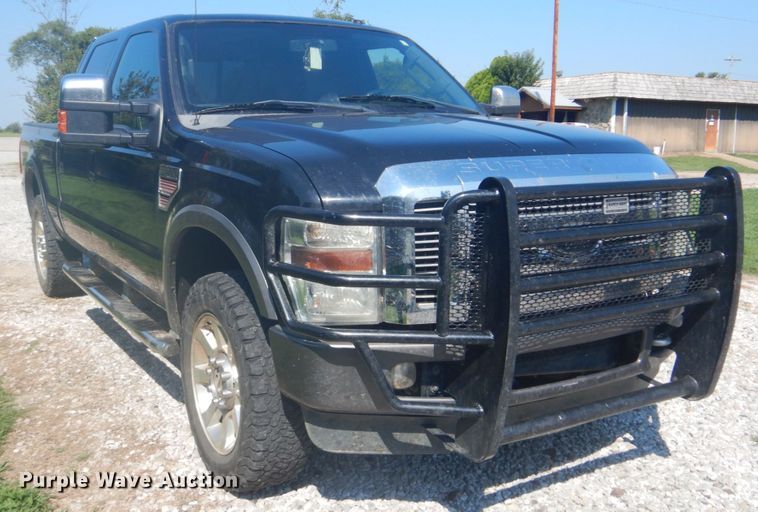 image for item FT9481 2008 Ford F250 Super Duty Crew Cab pickup truck