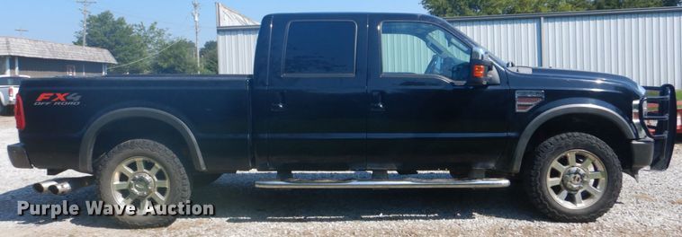image for item FT9481 2008 Ford F250 Super Duty Crew Cab pickup truck