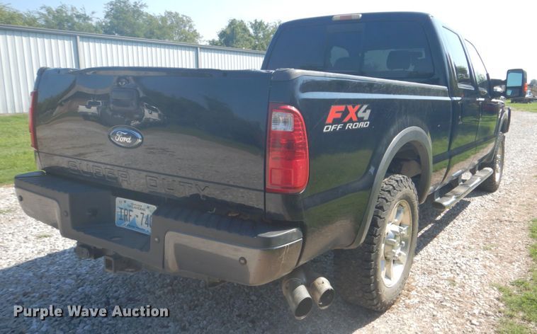 image for item FT9481 2008 Ford F250 Super Duty Crew Cab pickup truck