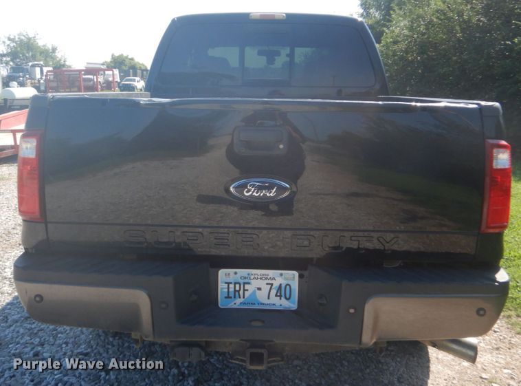image for item FT9481 2008 Ford F250 Super Duty Crew Cab pickup truck
