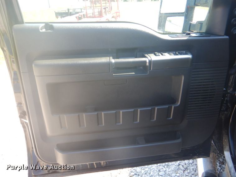 image for item FT9481 2008 Ford F250 Super Duty Crew Cab pickup truck