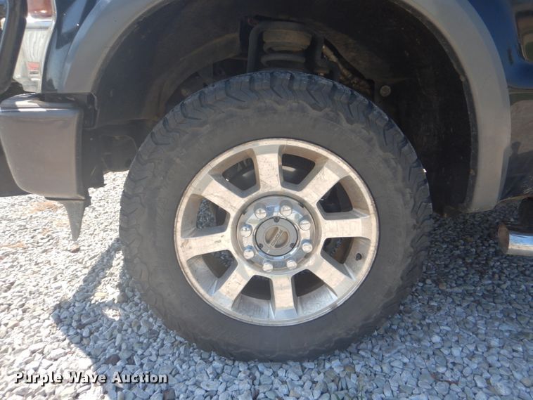 image for item FT9481 2008 Ford F250 Super Duty Crew Cab pickup truck