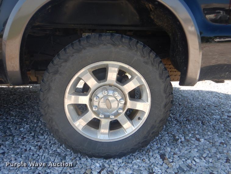 image for item FT9481 2008 Ford F250 Super Duty Crew Cab pickup truck