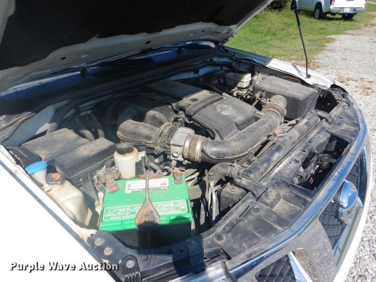 image for item FT9482 2013 Nissan Frontier Crew Cab pickup truck