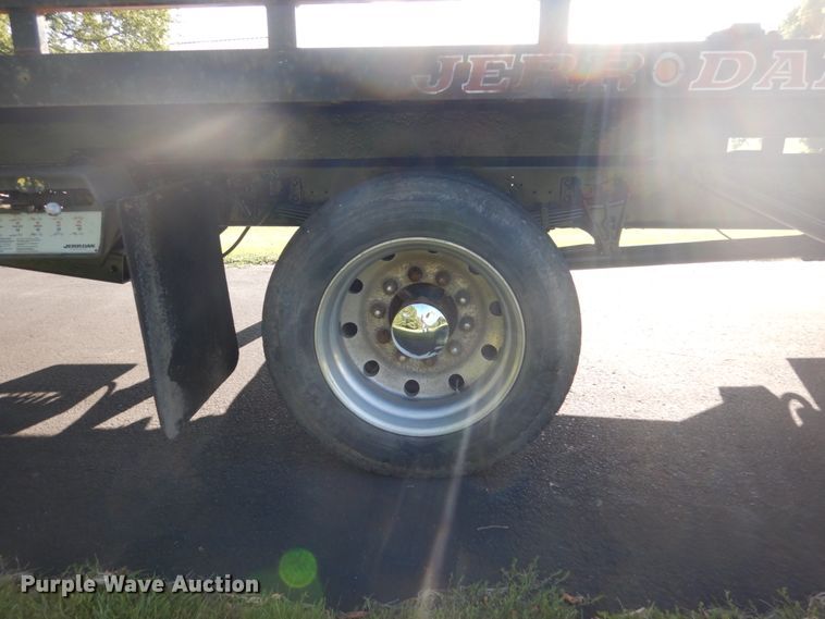 image for item FU9415 1999 International 4700 rollback truck