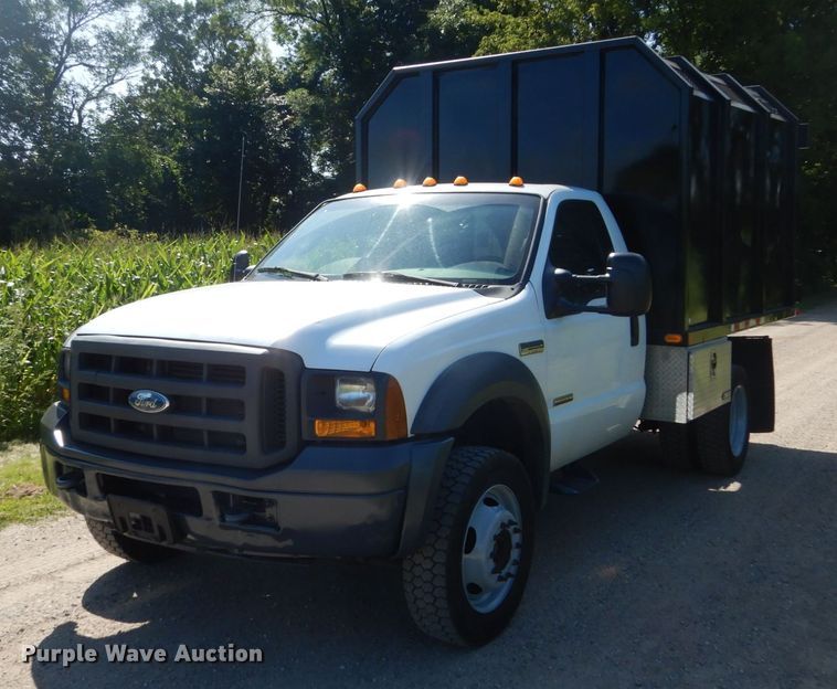 image for item FU9420 2005 Ford F550 dump truck