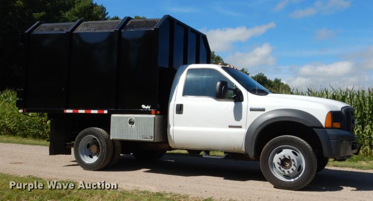 image for item FU9420 2005 Ford F550 dump truck