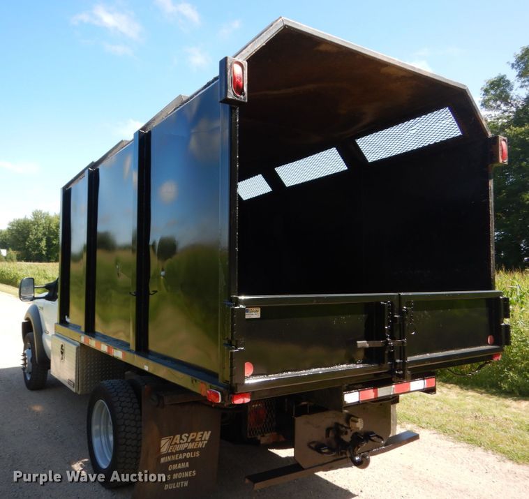 image for item FU9420 2005 Ford F550 dump truck