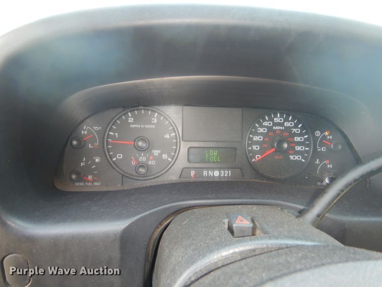 image for item FU9420 2005 Ford F550 dump truck