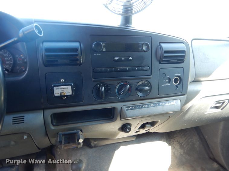 image for item FU9420 2005 Ford F550 dump truck