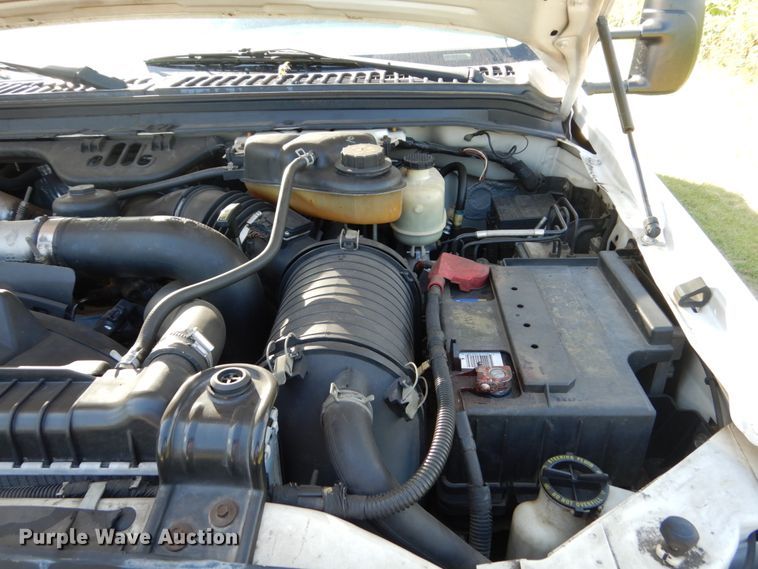 image for item FU9420 2005 Ford F550 dump truck