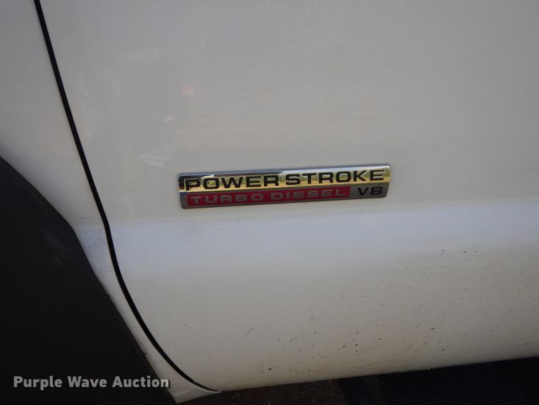 image for item FU9420 2005 Ford F550 dump truck