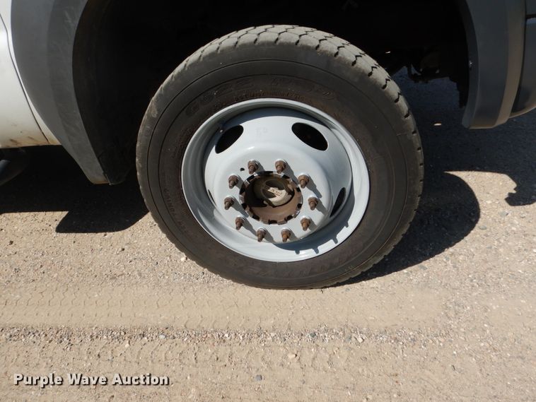 image for item FU9420 2005 Ford F550 dump truck