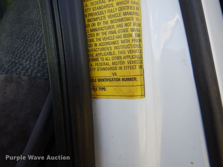 image for item FU9420 2005 Ford F550 dump truck