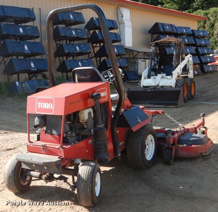 image for item FU9428 Toro Groundsmaster 328D lawn mower