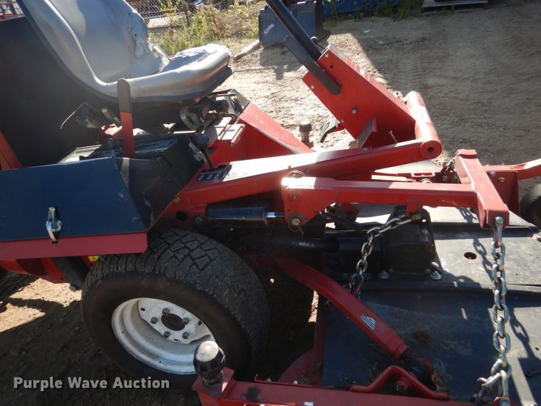 image for item FU9428 Toro Groundsmaster 328D lawn mower