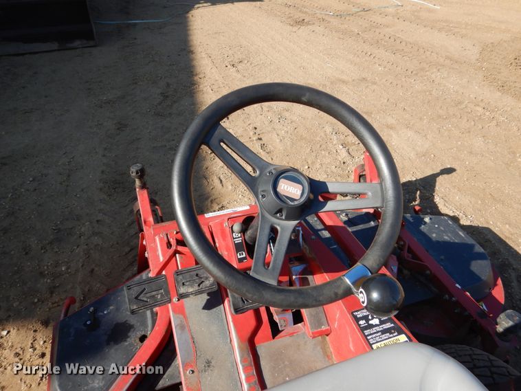 image for item FU9428 Toro Groundsmaster 328D lawn mower