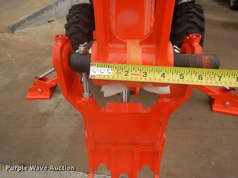 image for item FV9500 2016 Kubota L47 backhoe