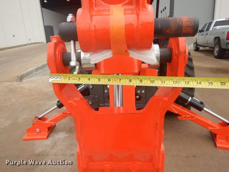 image for item FV9500 2016 Kubota L47 backhoe