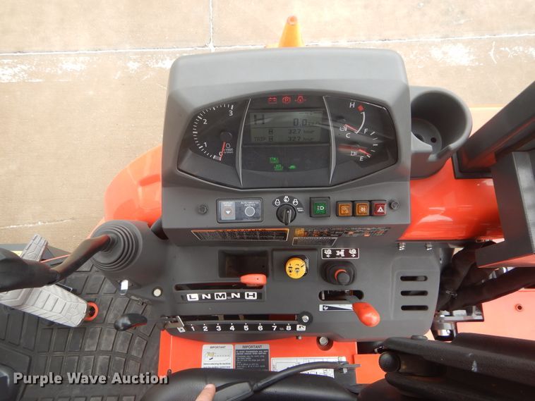 image for item FV9501 2016 Kubota L47 backhoe