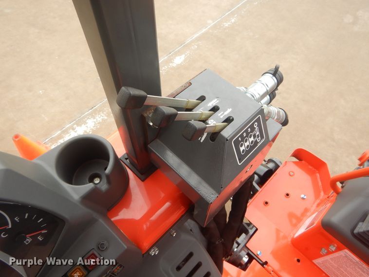 image for item FV9501 2016 Kubota L47 backhoe