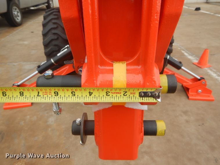 image for item FV9501 2016 Kubota L47 backhoe