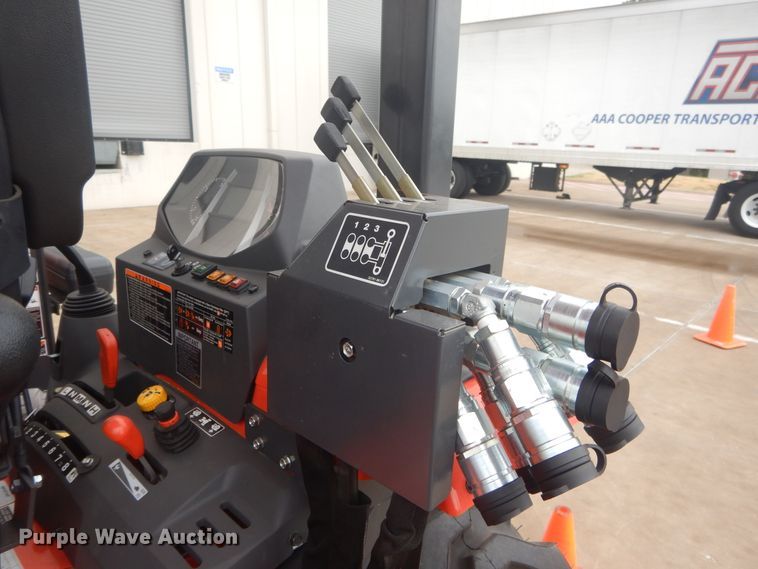 image for item FV9501 2016 Kubota L47 backhoe