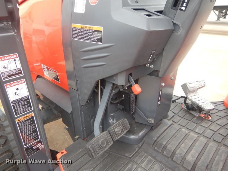 image for item FV9501 2016 Kubota L47 backhoe