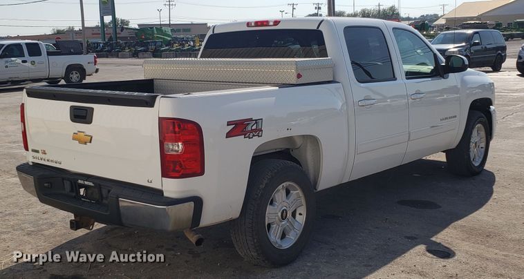 image for item FW9520 2010 Chevrolet Silverado 1500 Crew Cab pickup truck