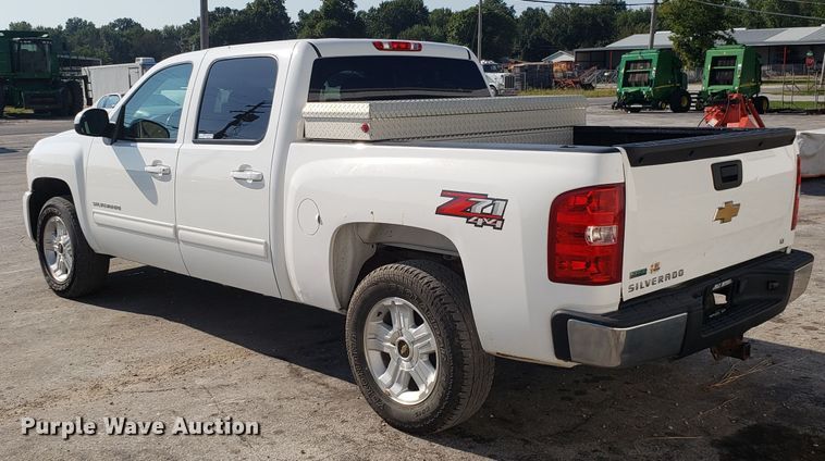 image for item FW9520 2010 Chevrolet Silverado 1500 Crew Cab pickup truck