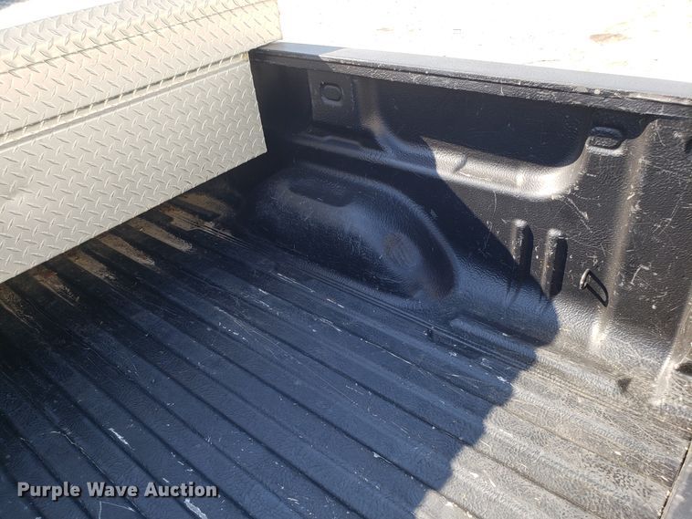 image for item FW9520 2010 Chevrolet Silverado 1500 Crew Cab pickup truck